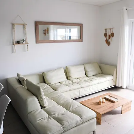 Sunset Peniche Surfcamp *