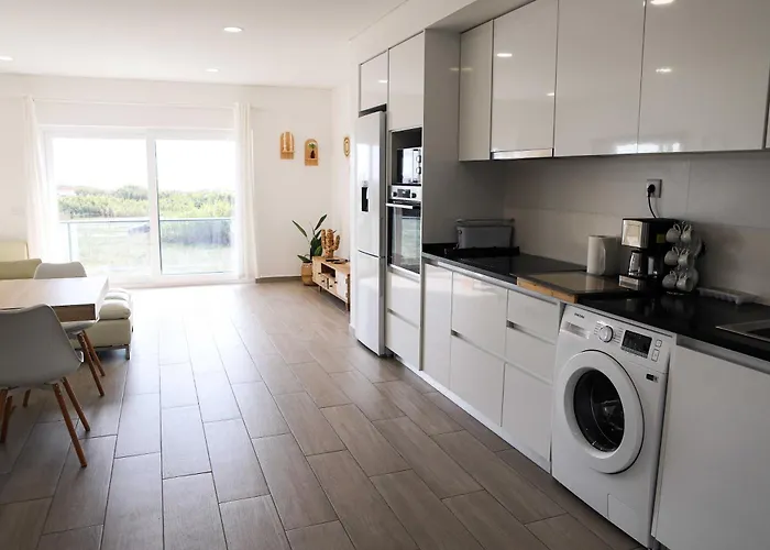 Sunset Peniche Surfcamp Lejlighed