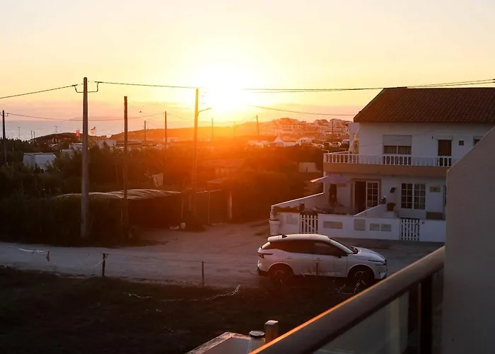 Sunset Peniche Surfcamp Lejlighed Ferrel (Leiria)